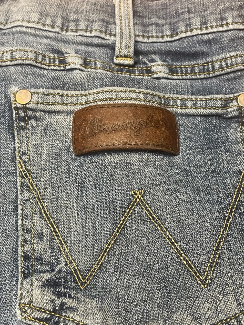 Wrangler Retro Slim Boot Jeans Size 32x34 Medium Wash Denim Rodeo Cowboy Western